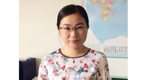 于艳--东北农业大学  硕士
现任：动保技术部研发员，从不浪费功夫和身边的资源，虚心向各位教员叨教知识，在企业高新认定、GMP验收工作中做出了沉大的贡献。