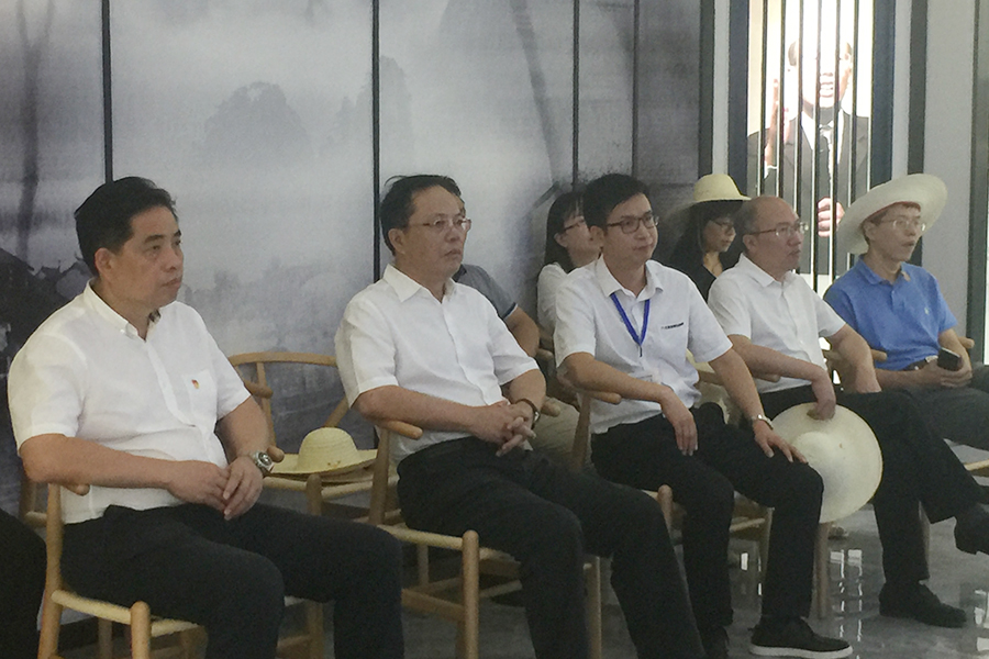 F:\2015-2018年OA文件 电视机媒体播放图设计\2018-OA文件 电视机媒体播放图设计\2018.07.31-中央党校副校长王东京调查调研北京资源j9国际站备用集团\04.JPG